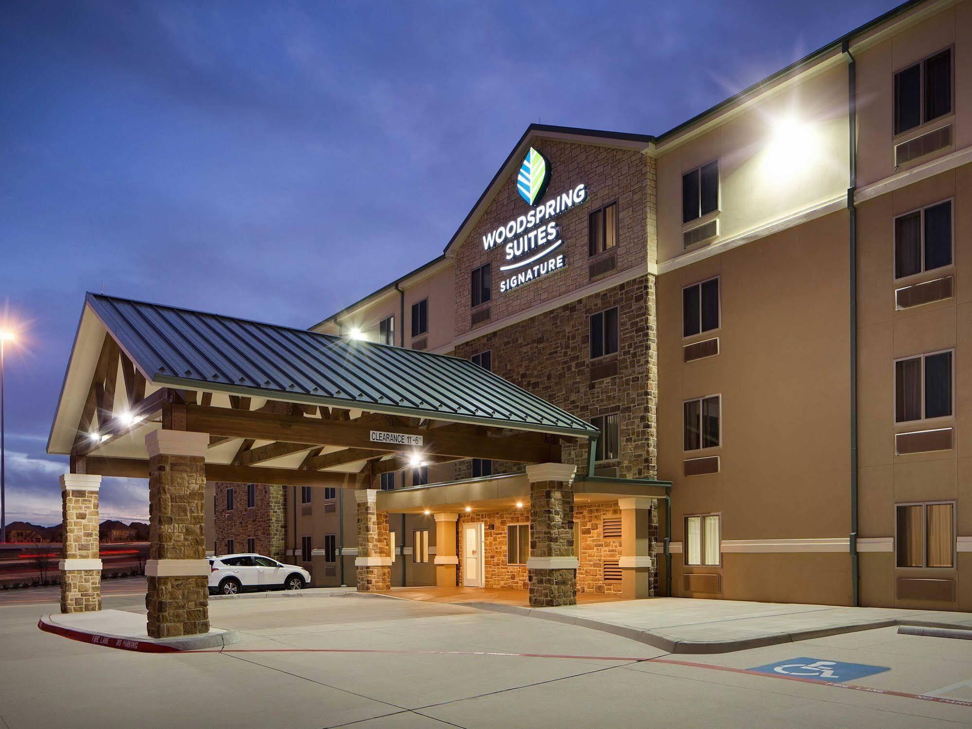 Woodspring Suites Las Colinas - Northwest Dallas アーヴィング エクステリア 写真